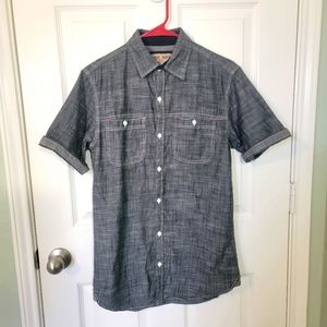 Hudson and Barrow NYC Blue Chambray Short Sleeve Button Down